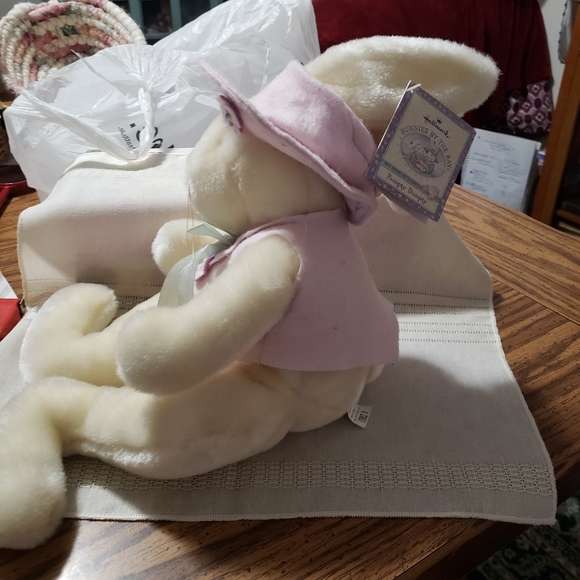 2002 Hallmark Easter "Rumpty Dumpty" Bunnies by the Bay - Picture 3 of 11